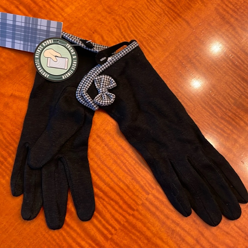 NWT Wool gloves l/xl black with bow thumb finger index